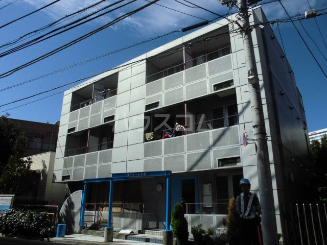 13/17 エントランス