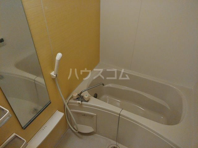 13/30 浴室