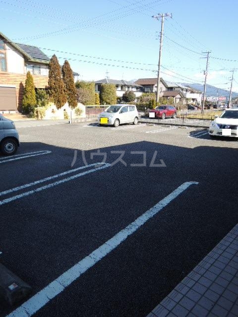 18/24 駐車場
