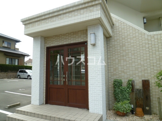 2/4 エントランス