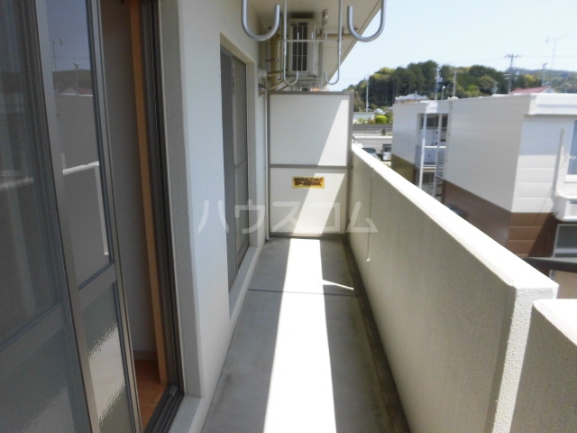 19/25 バルコニー