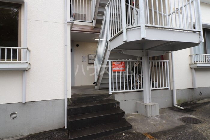 14/18 エントランス