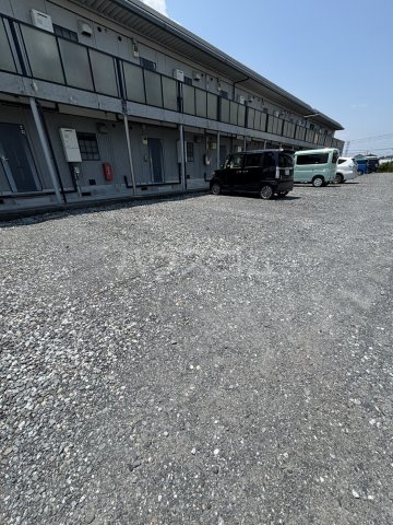 27/30 駐車場