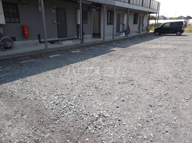 2/10 駐車場