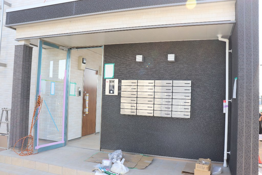 25/30 エントランス