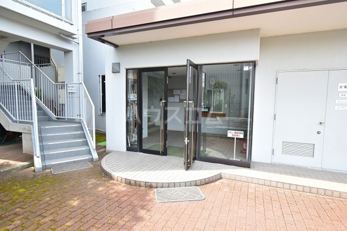 20/28 エントランス