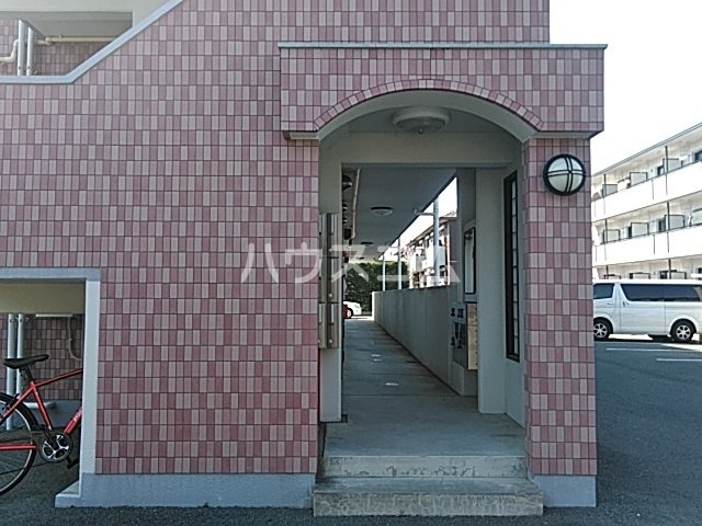 21/27 エントランス
