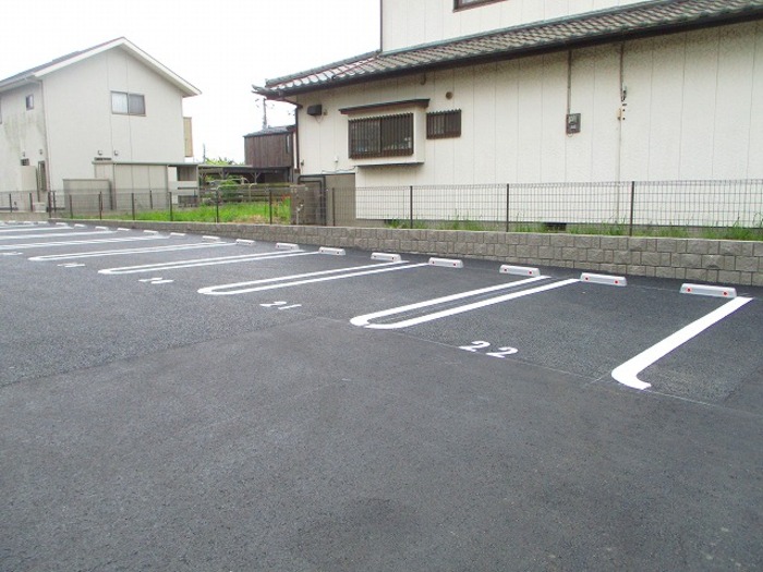 19/20 駐車場