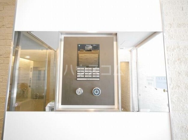 15/19 エントランス