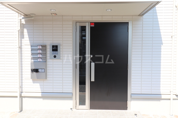 16/25 エントランス