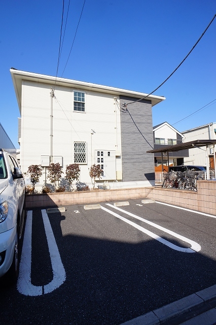 28/30 駐車場