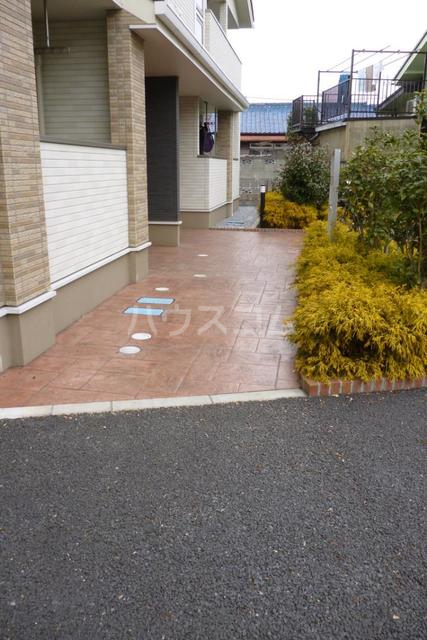 16/18 エントランス