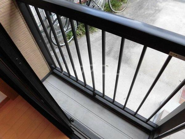 17/23 バルコニー