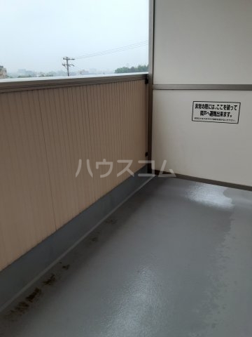 16/27 バルコニー