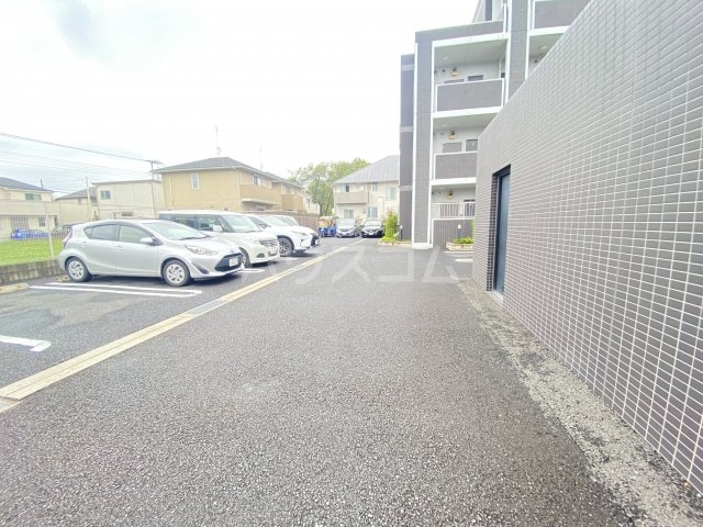 20/30 駐車場