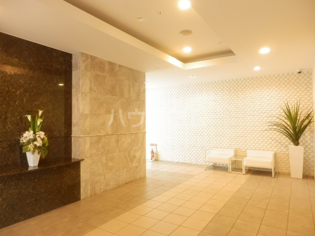 22/30 エントランス