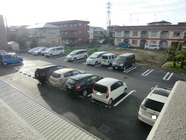 15/23 駐車場