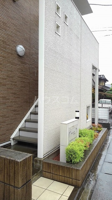 14/21 エントランス