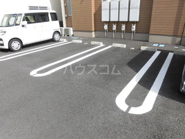 21/27 駐車場