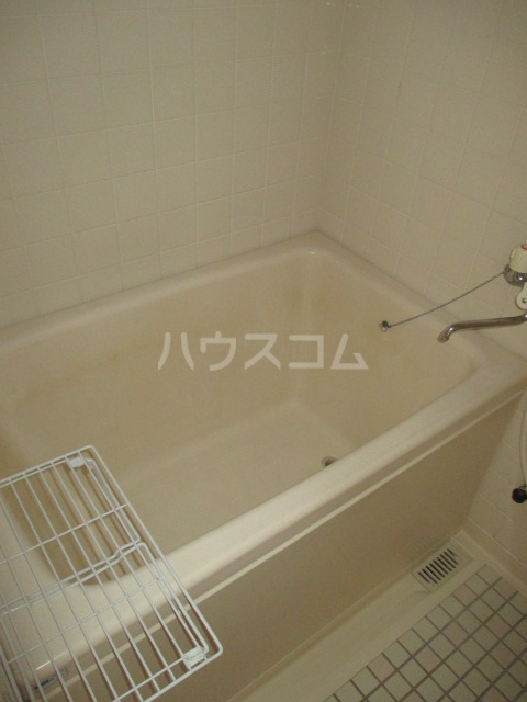 13/30 浴室