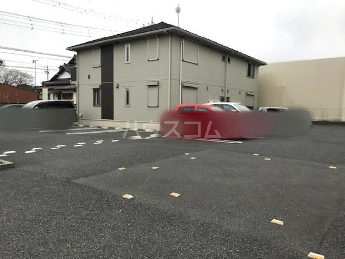 24/24 駐車場
