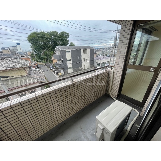 13/30 バルコニー