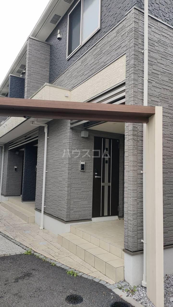 25/30 エントランス