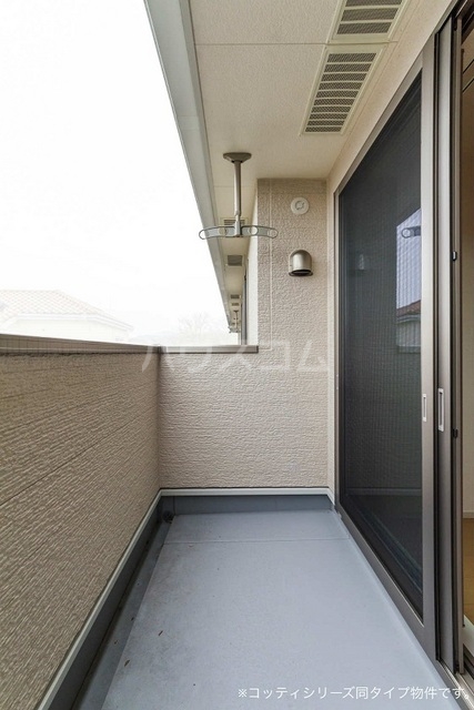 13/20 バルコニー