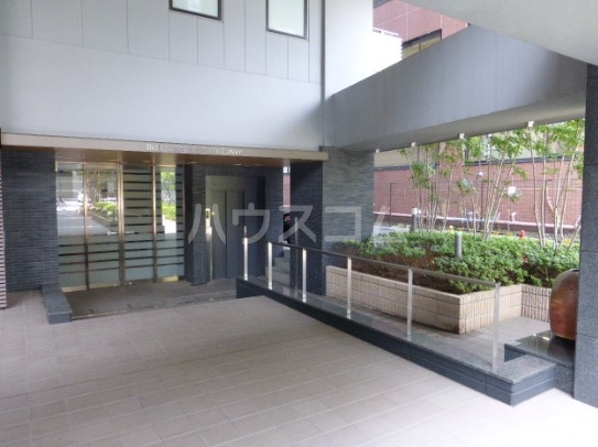 15/22 エントランス