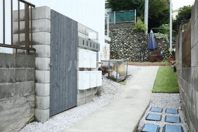 21/30 エントランス