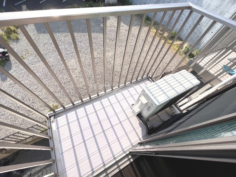 13/18 バルコニー