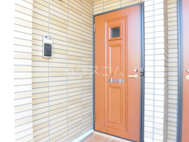 21/28 エントランス