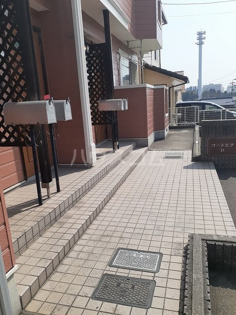 21/28 エントランス