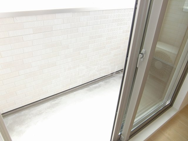 13/22 バルコニー