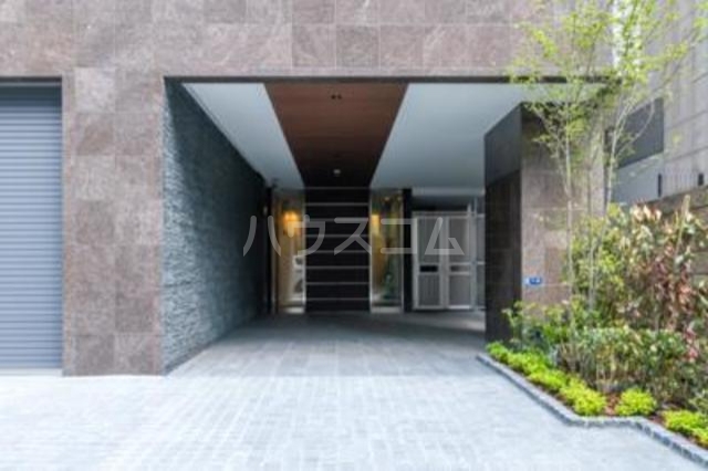 15/16 エントランス