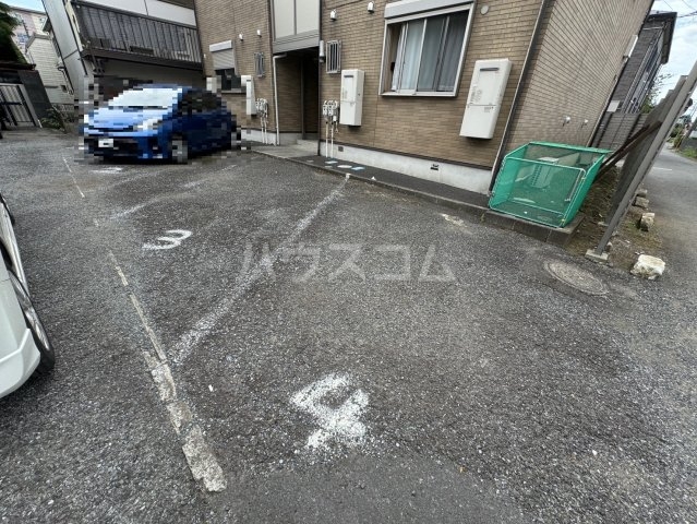 26/29 駐車場