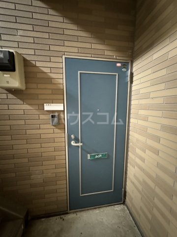 13/29 玄関