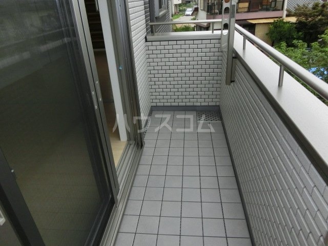 23/30 バルコニー