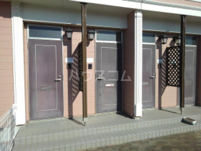 13/20 エントランス