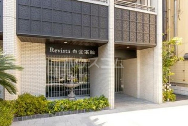 2/5 エントランス