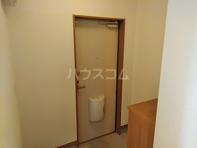 13/30 玄関