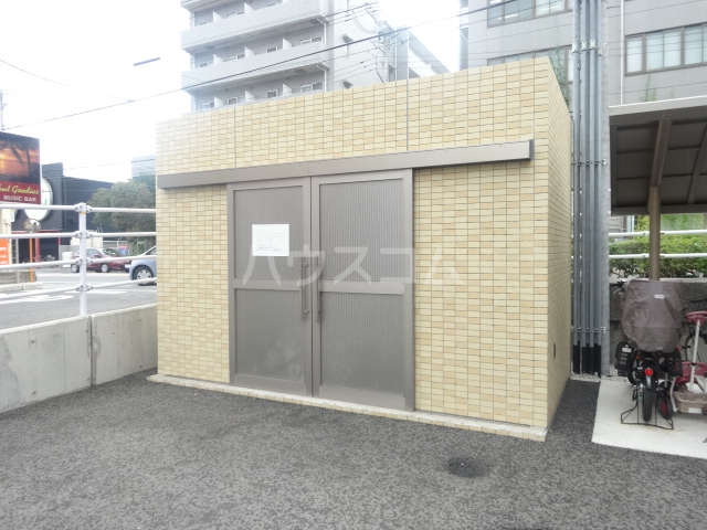 22/30 エントランス