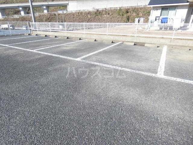 15/25 駐車場