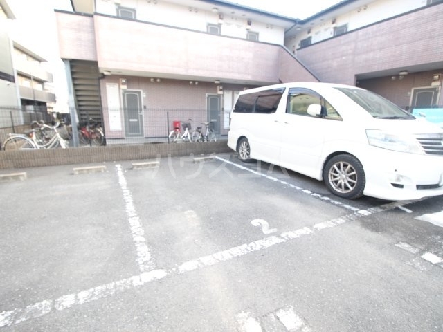 14/22 駐車場