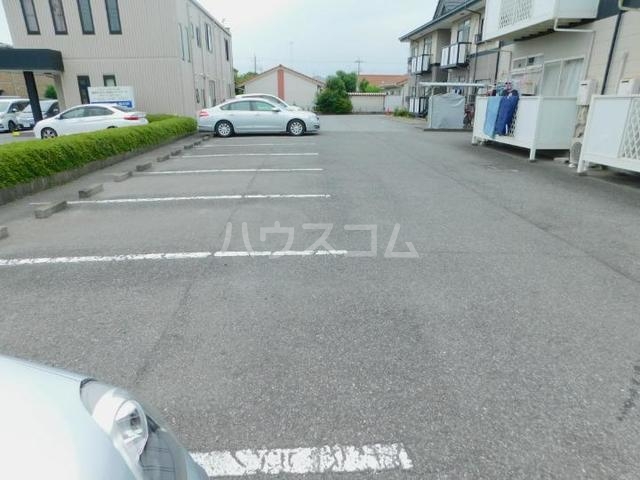 2/10 駐車場
