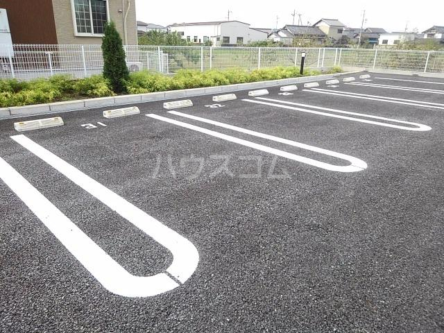 15/23 駐車場