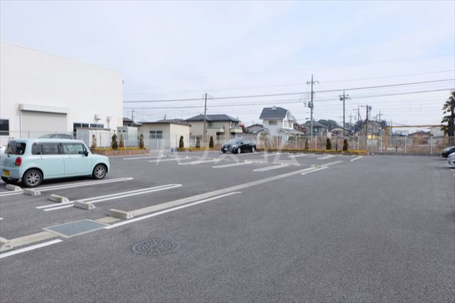 22/30 駐車場