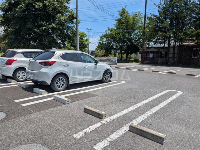25/30 駐車場