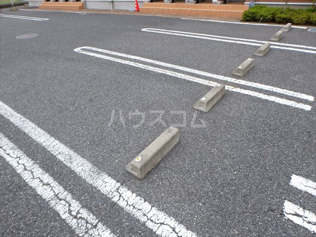 23/29 駐車場