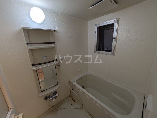 17/30 浴室